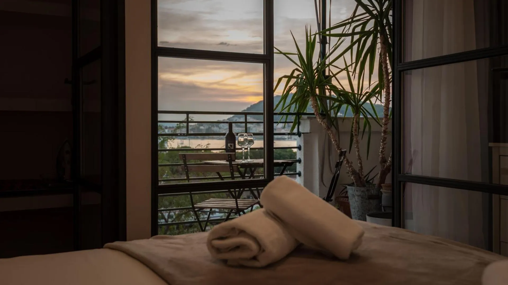 Bregos Superior Apartment - Unique Design 3-Br - Unbelievable Panoramic View Of Split - Walking Distance From Unesco Palace And Bacvice Beach - Free Parking - Buralux Properties Horvátország