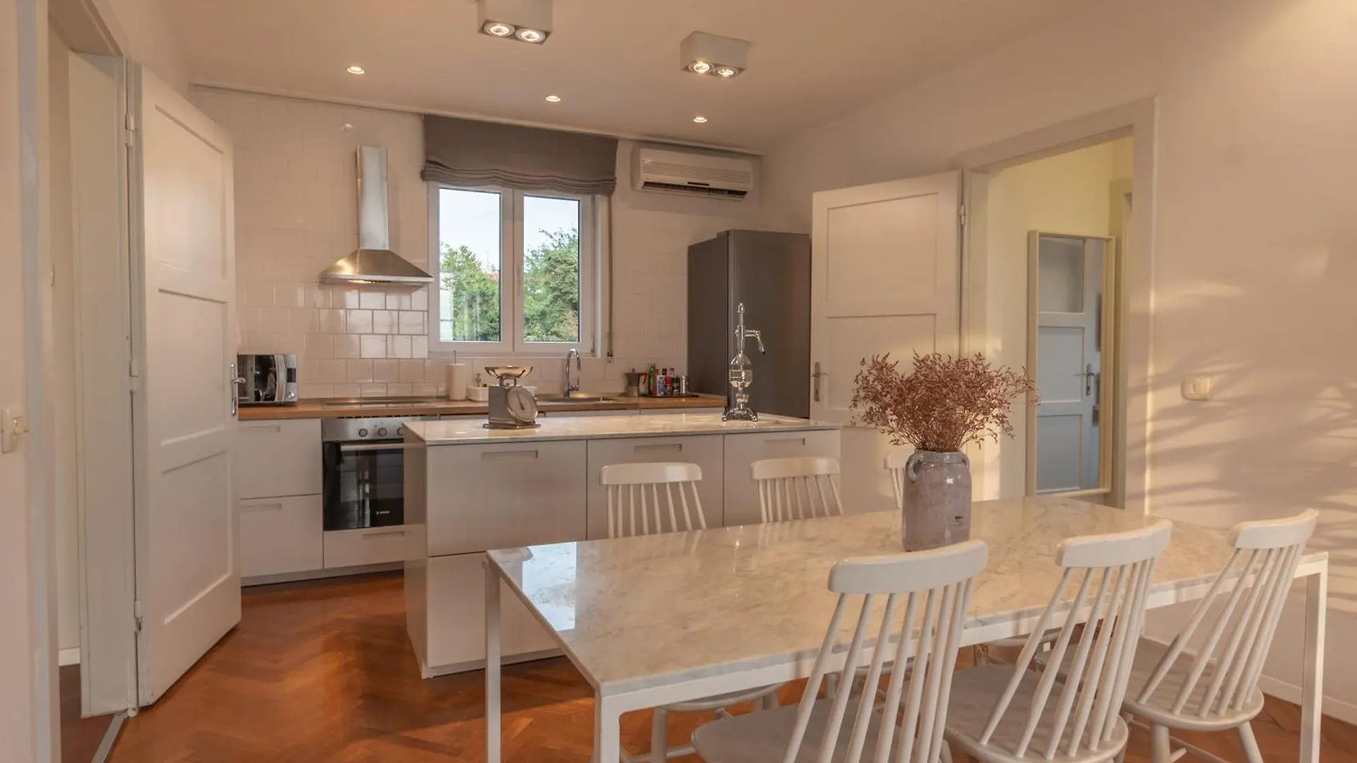 Bregos Superior Apartment - Unique Design 3-Br - Unbelievable Panoramic View Of Split - Walking Distance From Unesco Palace And Bacvice Beach - Free Parking - Buralux Properties Horvátország